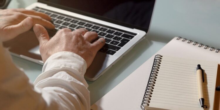 Fapes abre inscrições para 3ª chamada do edital de publicação de artigos técnico-científicos