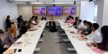 Ministério das Mulheres e Secom/PR promovem diálogo com influenciadoras sobre violência digital e aprimoramento do Ligue 180