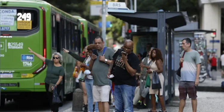 Lula sanciona lei do Marco Legal do Transporte Público Coletivo