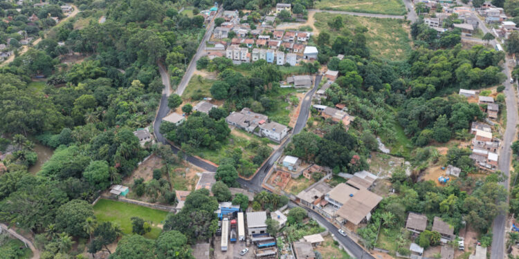 Cariacica conclui obras e entrega sete ruas pavimentadas em Caçaroca nesta quinta (18)