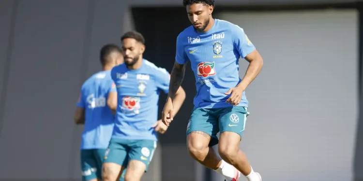 Com Ederson, Brasil reúne representantes de 78 clubes em Copas
