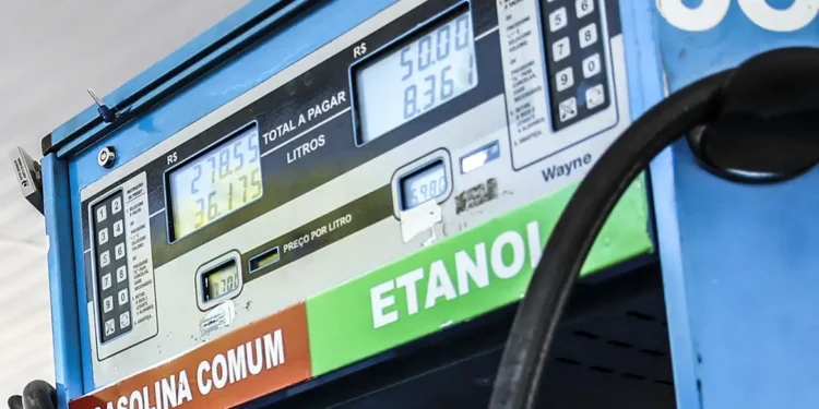 Brasil sentiu menos o aumento do petróleo que outros países, diz Ineep