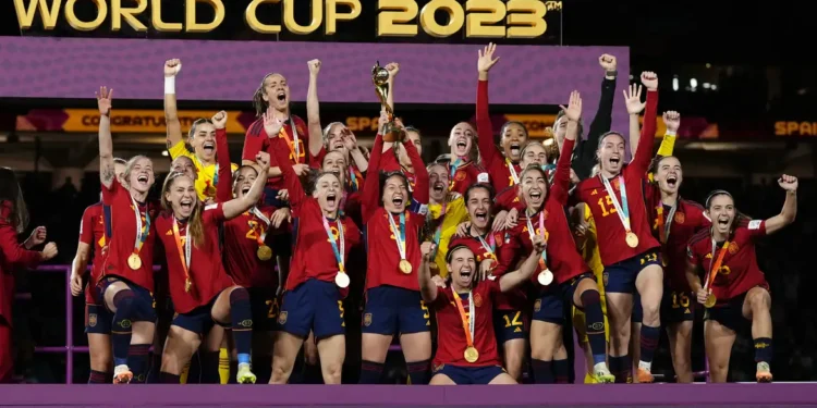 Finalista da Copa masculina, Espanha pode “unificar” títulos mundiais