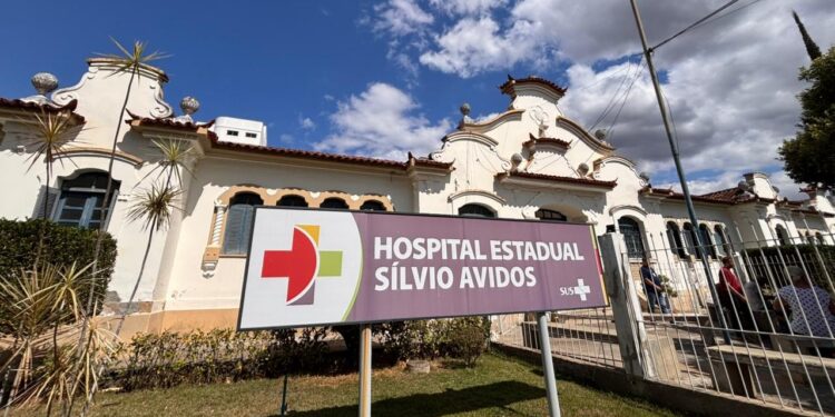 Hospital Estadual Silvio Avidos leva serviços de saúde e orientações sobre hipertensão à Área Verde da Avenida Beira Rio, em Colatina
