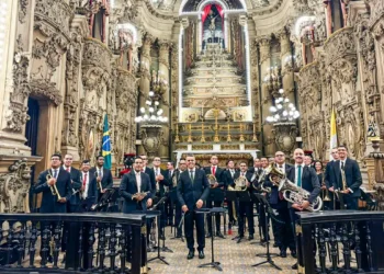 Concerto de banda em igreja no Rio chama atenção para encontro mundial