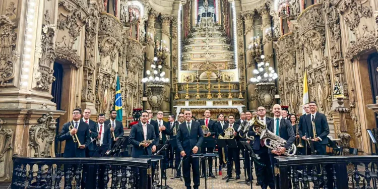 Concerto de banda em igreja no Rio chama atenção para encontro mundial