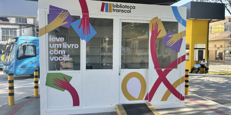 Biblioteca Transcol conclui ciclo de reinaugurações com entrega da unidade do Terminal do Ibes