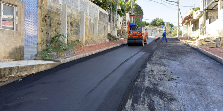 Cariacica leva melhorias para o bairro Novo Horizonte com obras de pavimentação