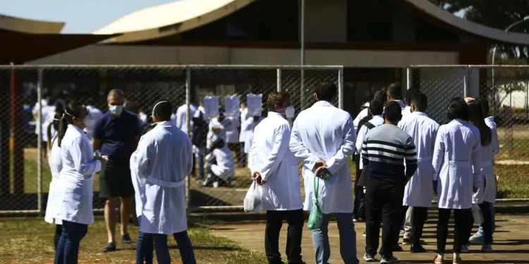 Enare: inscrição para residência com pré-requisito termina hoje