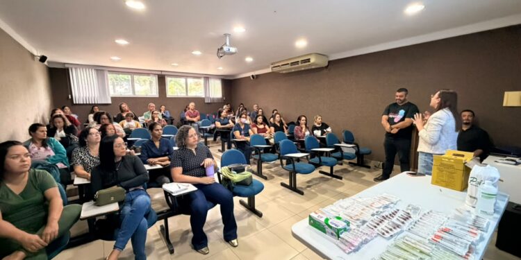 Profissionais da Saúde de Cariacica participam de capacitação sobre segurança na administração de medicamentos