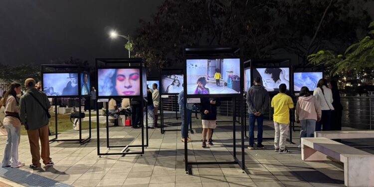 Exposição inédita na Orla de Cariacica apresenta obras produzidas por fotógrafos cegos