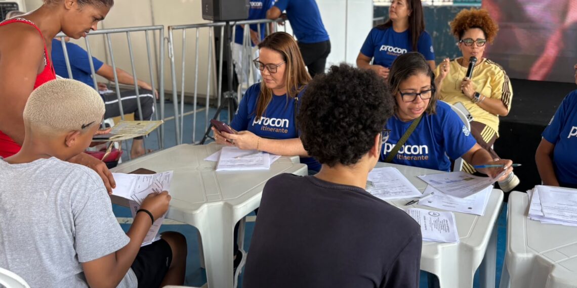 Procon leva serviços e orientações ao bairro Castelo Branco; ação continua no sábado (15)