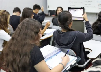 Pé-de-Meia 2026: nascidos em março e abril recebem parcela nesta terça