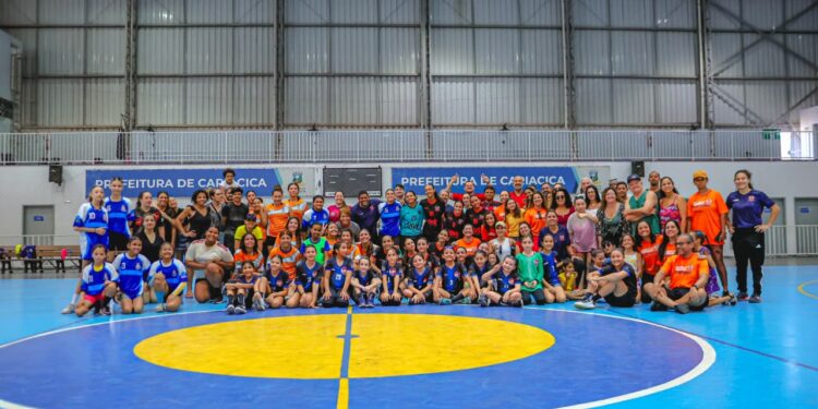 Festival de Handebol reúne cerca de 180 atletas na Estação Cidadania-Esporte