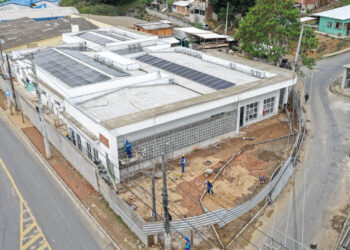 Obras da Unidade de Saúde de Padre Gabriel avançam com instalação de energia solar e aparelhos de ar-condicionado