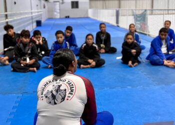Muito além do tatame: jiu-jitsu transforma vidas de crianças em Cariacica